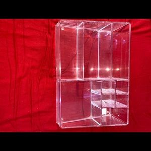 Makeup holder/organizer